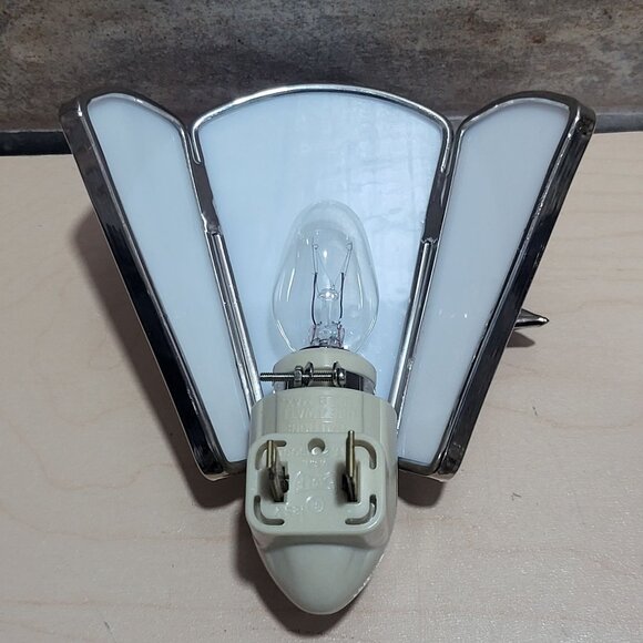 Stained Glass Angel Plug In Nightlight Blue White Silver Plate Finish - Picture 4 of 14